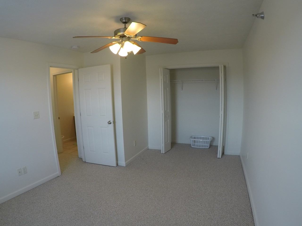 140 S. Salisbury St. - Photo 7 of 11