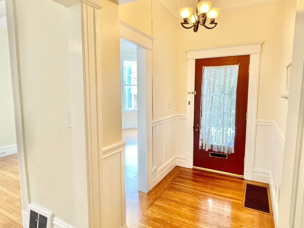 2853 Golden Gate Ave - Photo 3 of 28