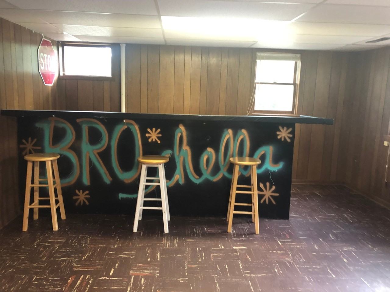 501 S Swain Ave - Photo 3 of 43