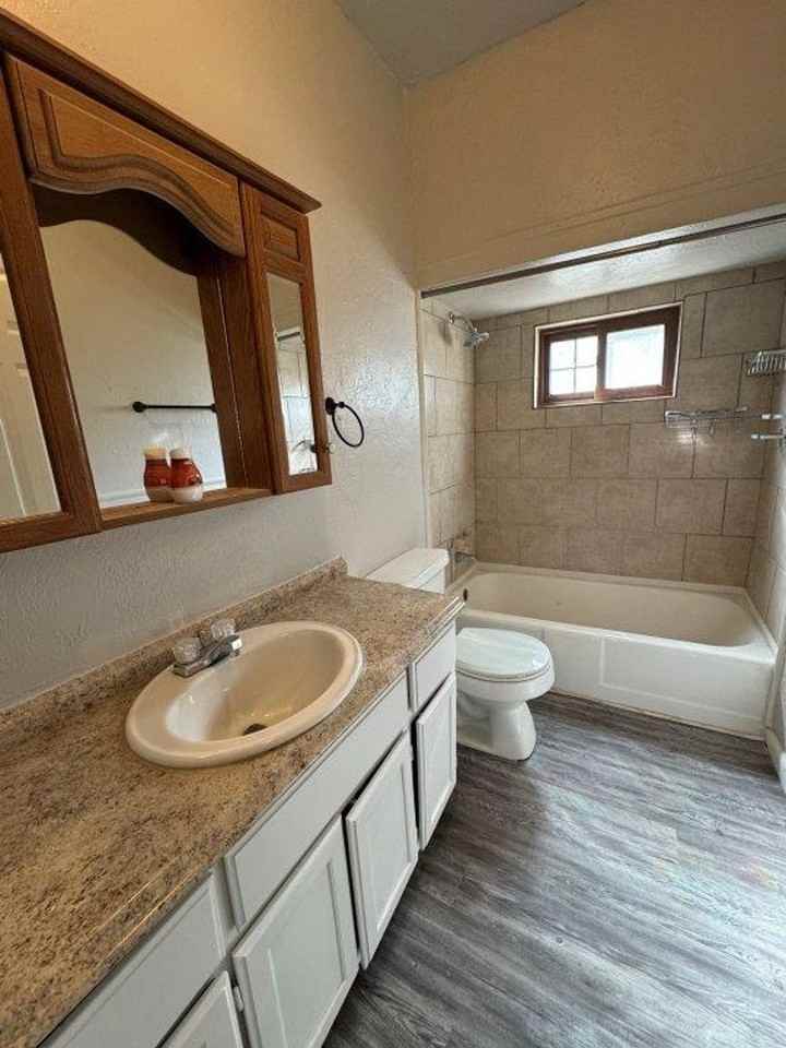 1520 S 8th St - Photo 5 of 11