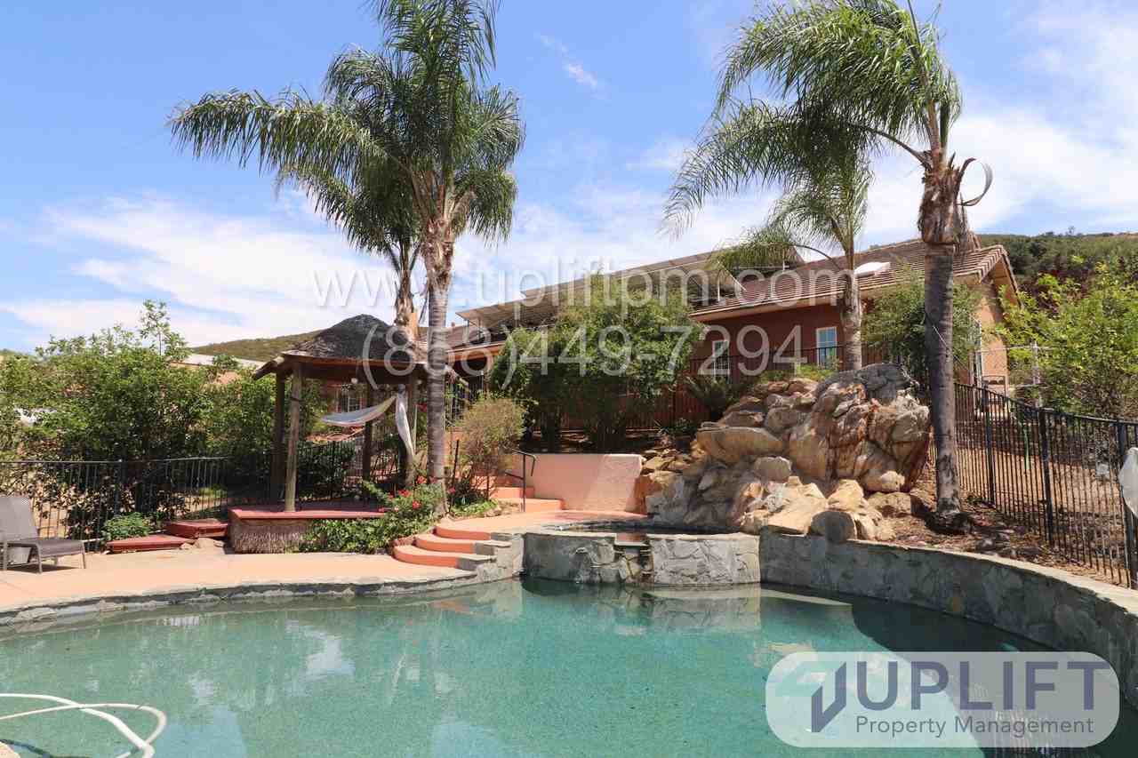 22720 Tombill Rd - Photo 3 of 33