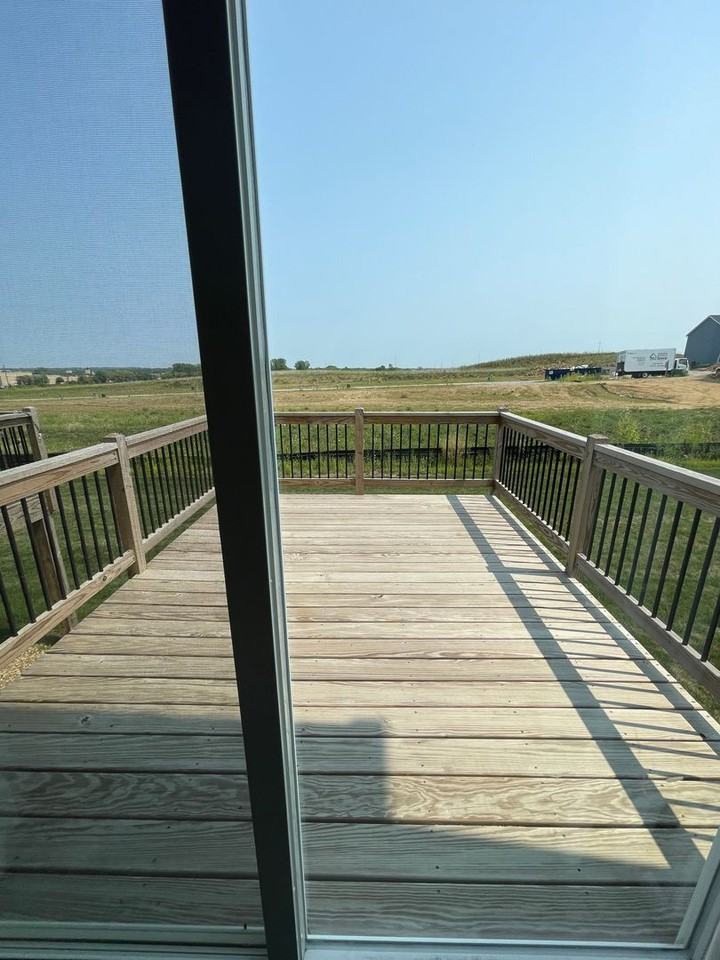 833 Grindstone Cir - Photo 4 of 11