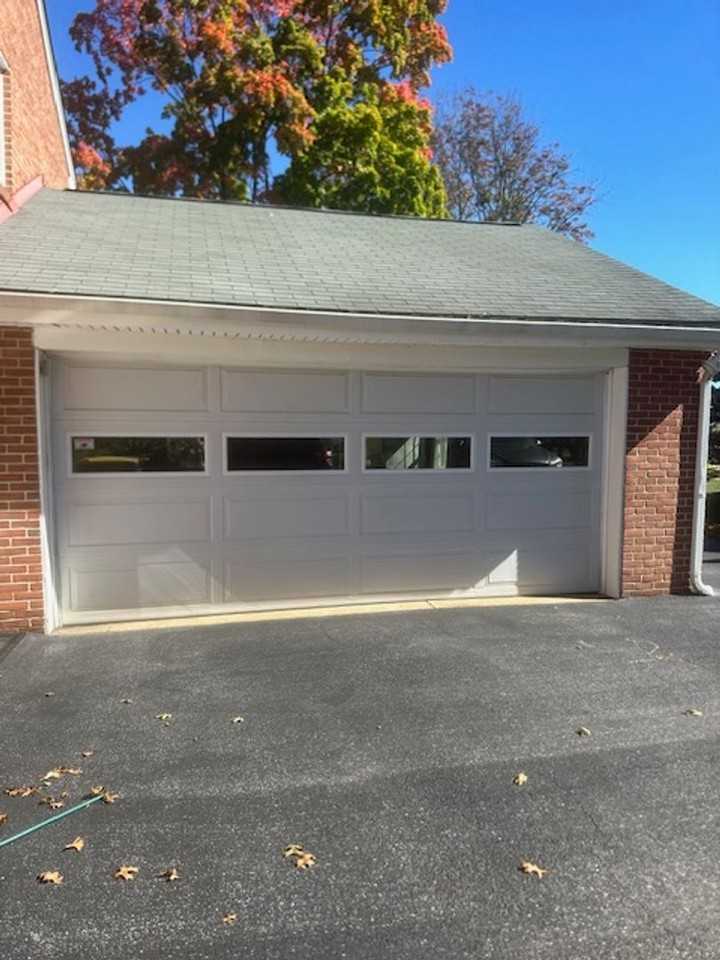 705 Ashford Rd - Photo 5 of 50