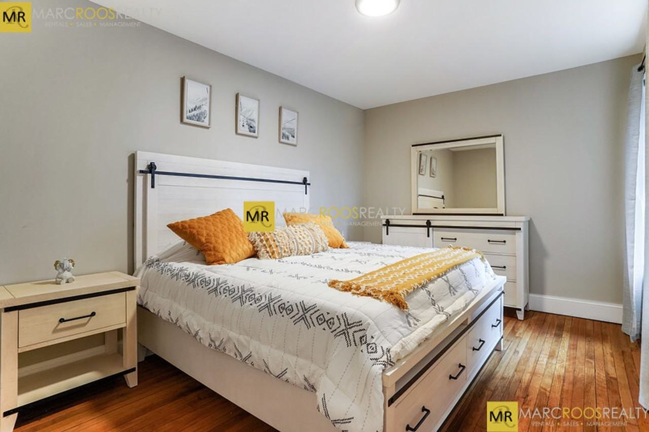 10 Babcock St - Photo 6 of 16