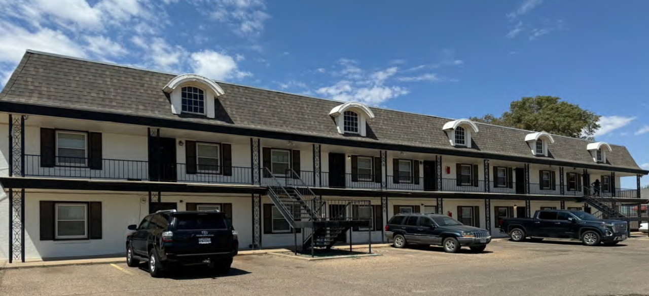 Raider Pointe Apartments - Photo 2 of 8