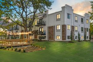 featured image of 2000 N Garland Ave