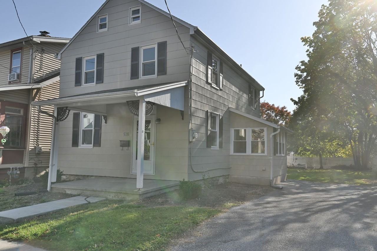 518 4th St - Photo 3 of 35