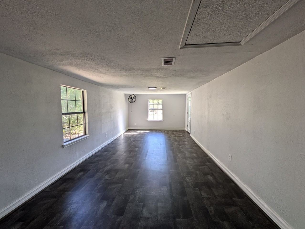 1125 North Tannahill Street - Photo 2 of 18