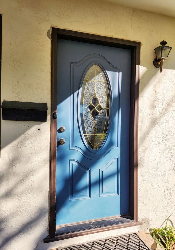 630 E 4th St - Photo 2 of 17