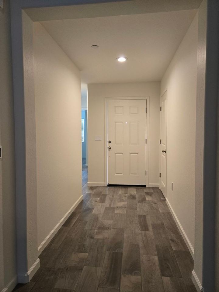 2118 W Escher Dr - Photo 6 of 21