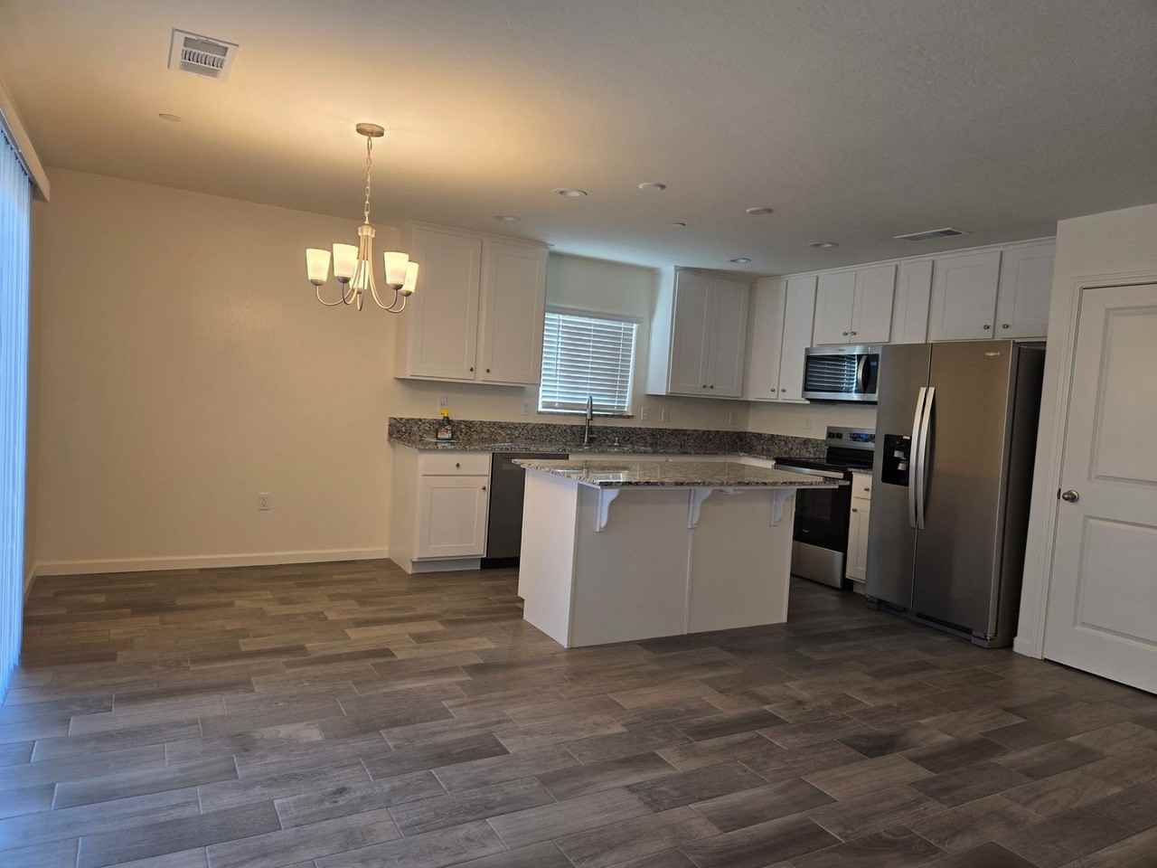 2118 W Escher Dr - Photo 7 of 21