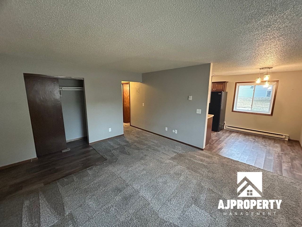 2109 S Cleveland Ave - Photo 7 of 14