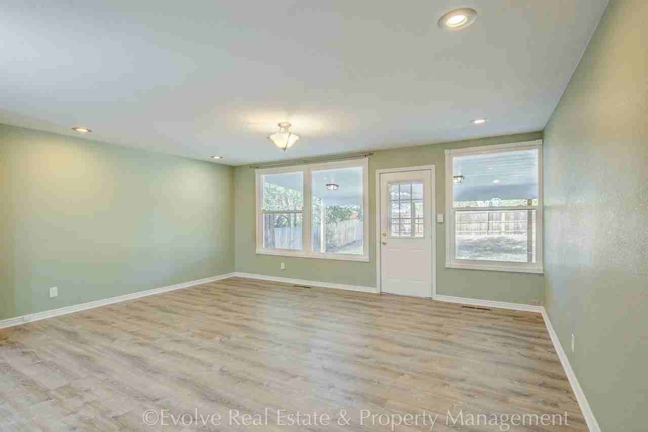 661 Delta St - Photo 6 of 22