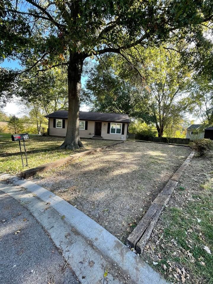 22 Pageant Ct - Photo 2 of 20