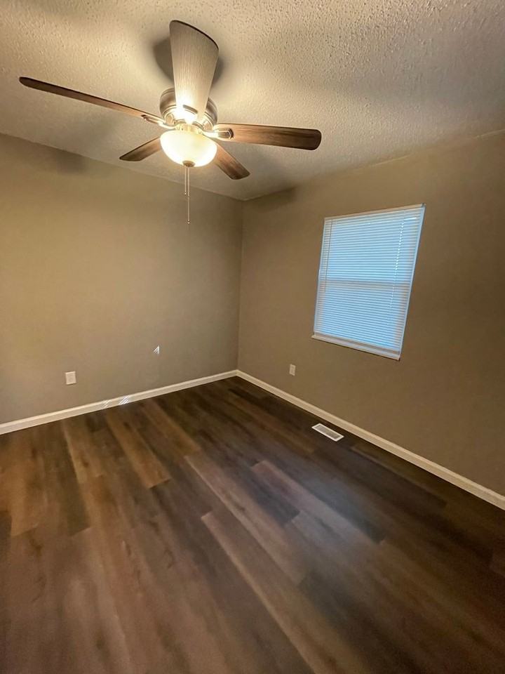22 Pageant Ct - Photo 7 of 17