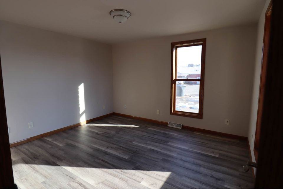 634 East Oshkosh Street - Photo 2 of 11