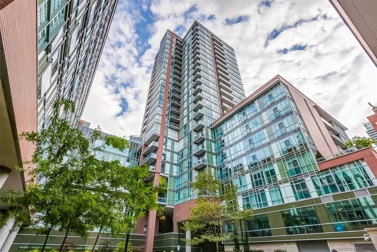 Jarvis St & Adelaide St E, Toronto, ON M5A 2M5 1 Bedroom Condo for