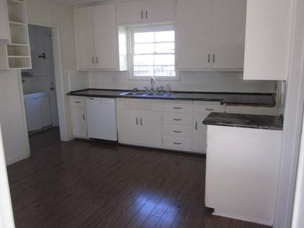 6745 Yates St - Photo 2 of 10