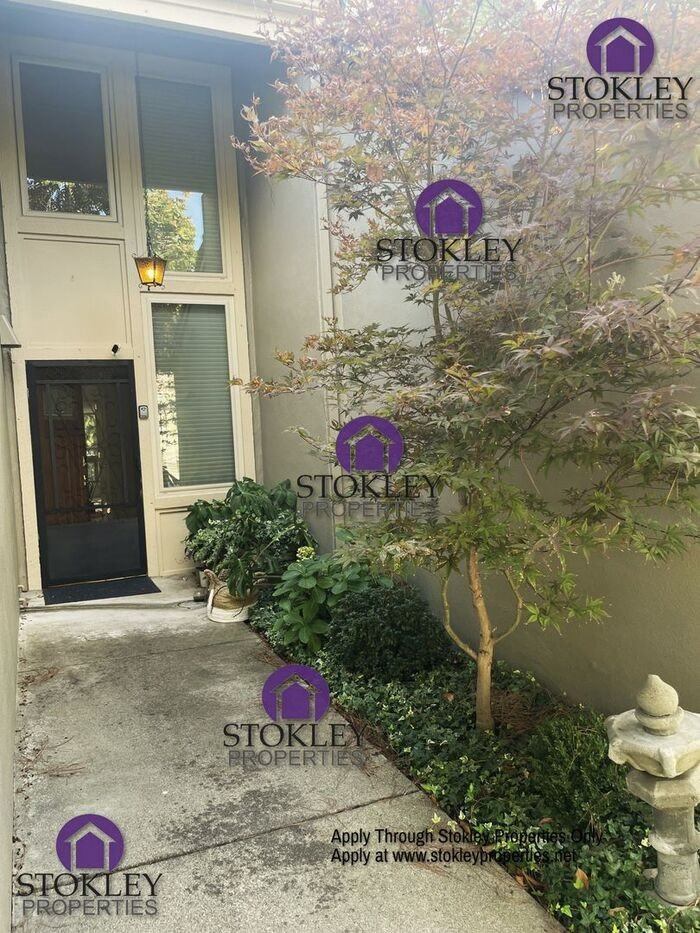 1324 Corte De Los Vecinos - Photo 3 of 26