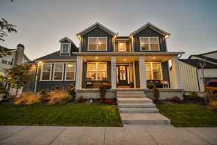 943 S Candlelight Dr - Photo 1 of 1