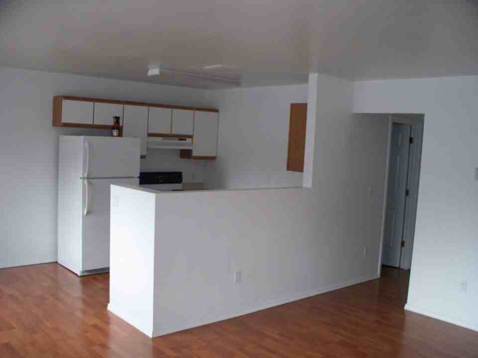 305 N Valley Way - Photo 2 of 13