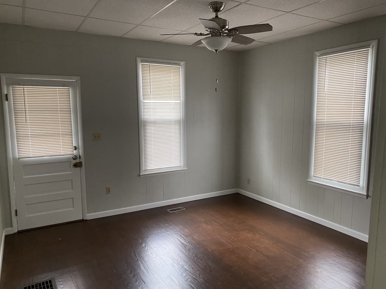 121 1/2 E Water St #121-1-2 - Photo 2 of 7