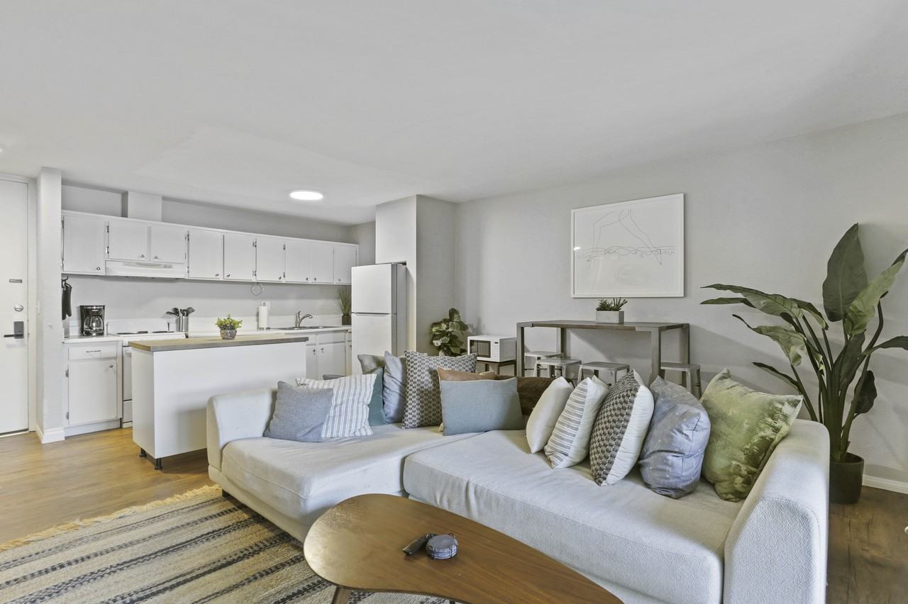 3050 Rue D' Orleans #203 - Photo 7 of 50