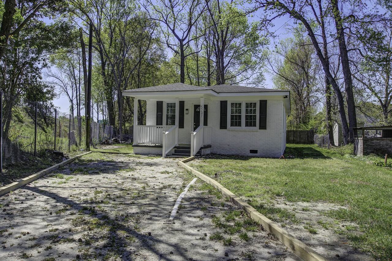 5247 Charter Dr #NA - Photo 3 of 20