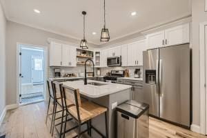 4332 Falls Rd #NA - Photo 5 of 22