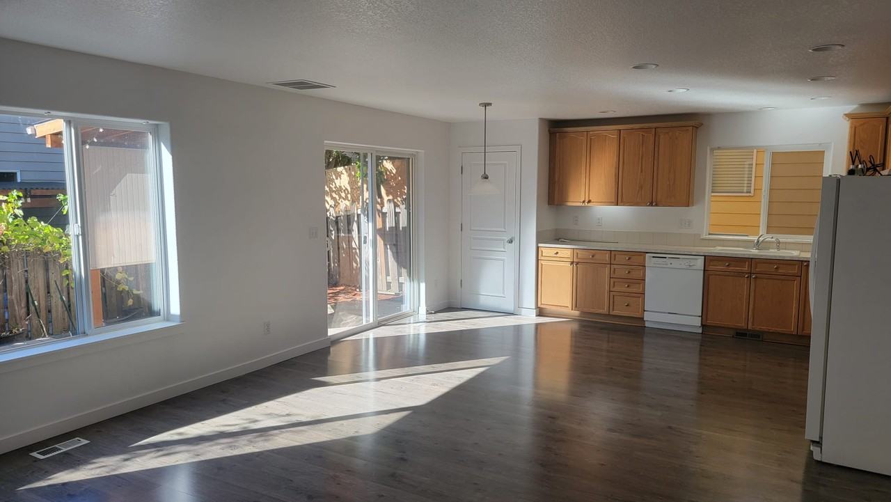 257 Nw 208th Ave #NA - Photo 5 of 26
