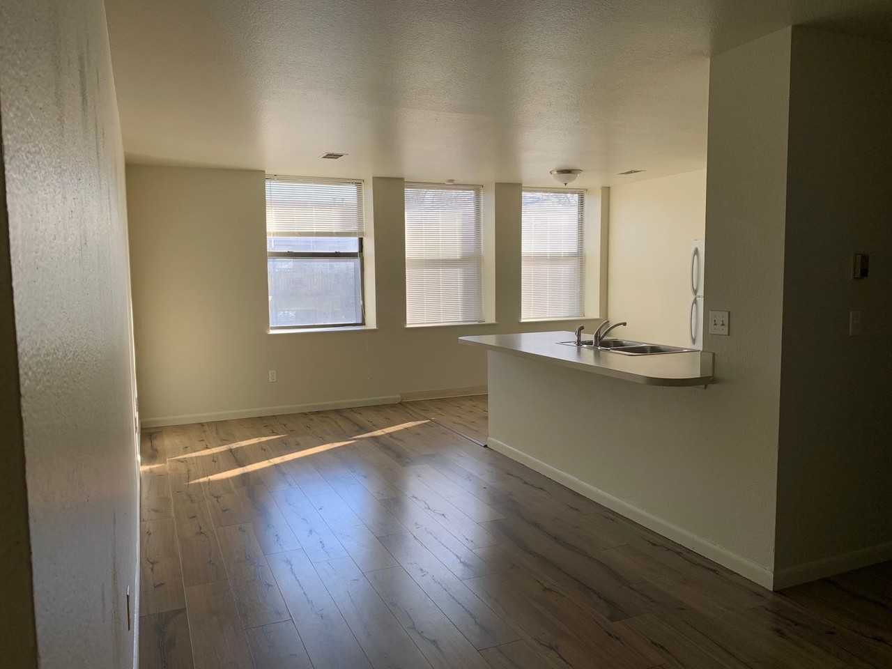 Washington Square - Photo 3 of 10