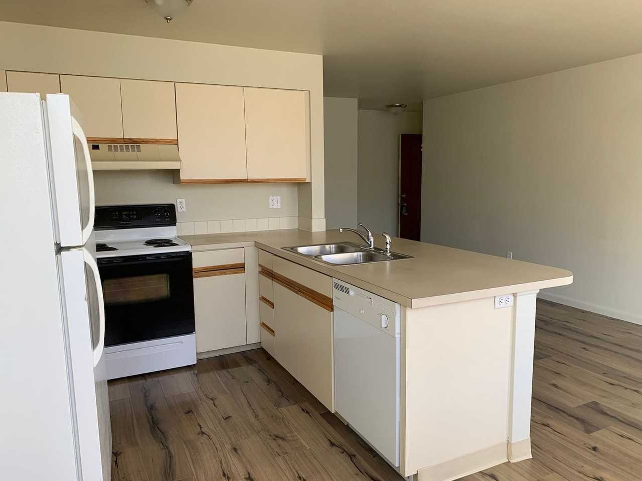 Washington Square - Photo 5 of 10