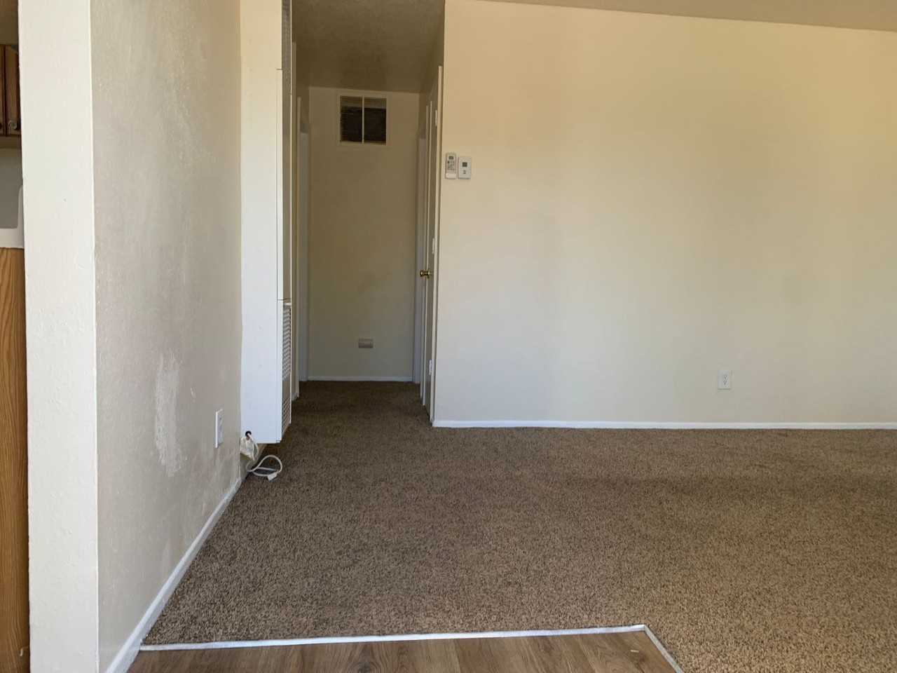 Large quiet two bedroom - Photo 3 of 10