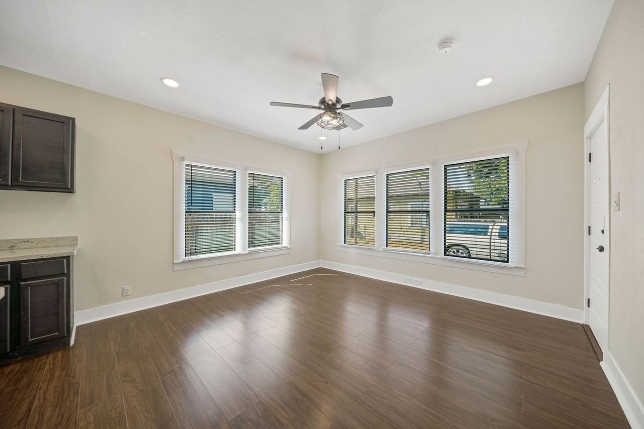 102 Buford - Photo 2 of 20