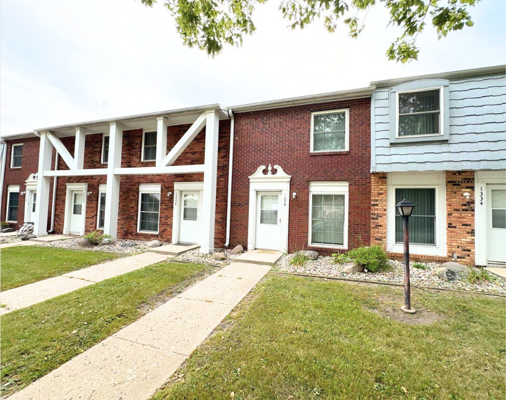 Spencer 13-Unit (Townhomes) - Photo 2 of 7