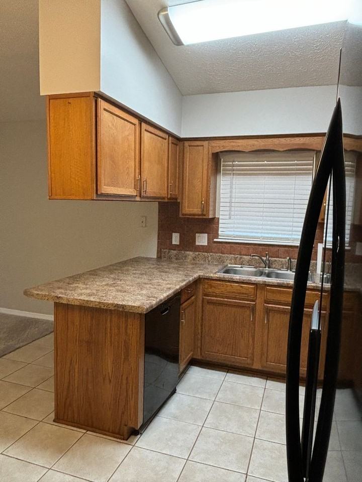 178 Kristine Blvd - Photo 5 of 23