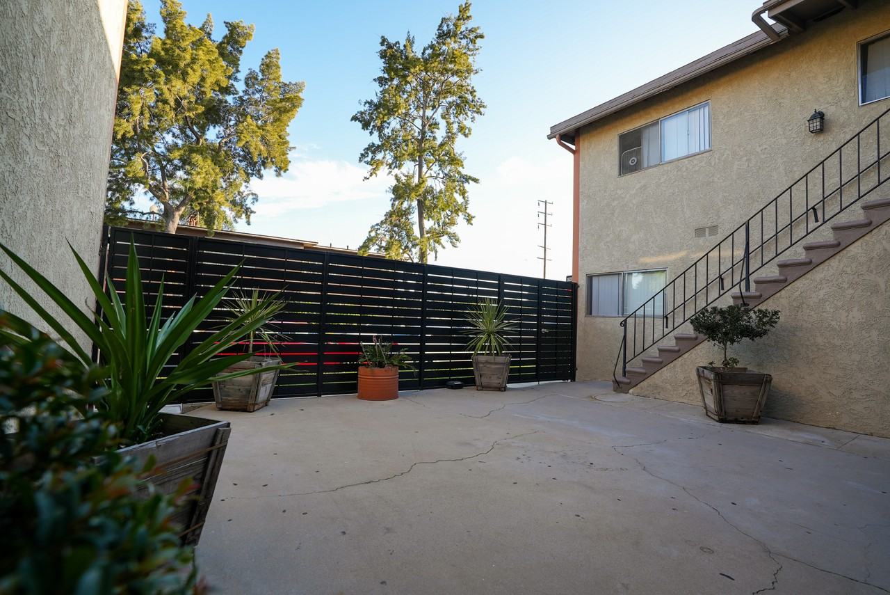 Look and Lease Special One Month Free rent - Photo 5 of 15