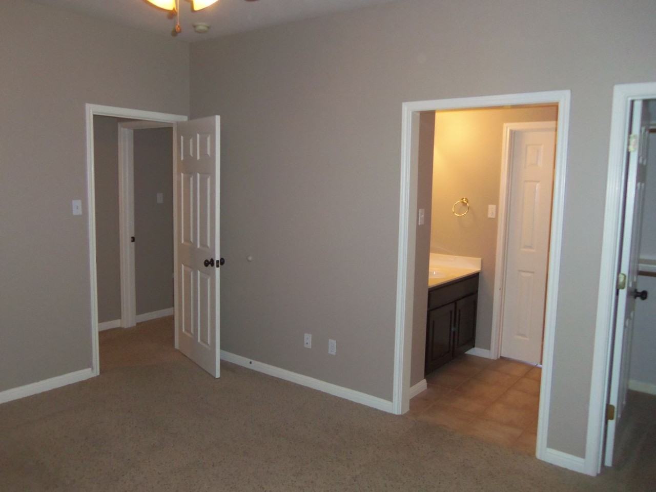 3909 Mitchell Cv - Photo 3 of 35