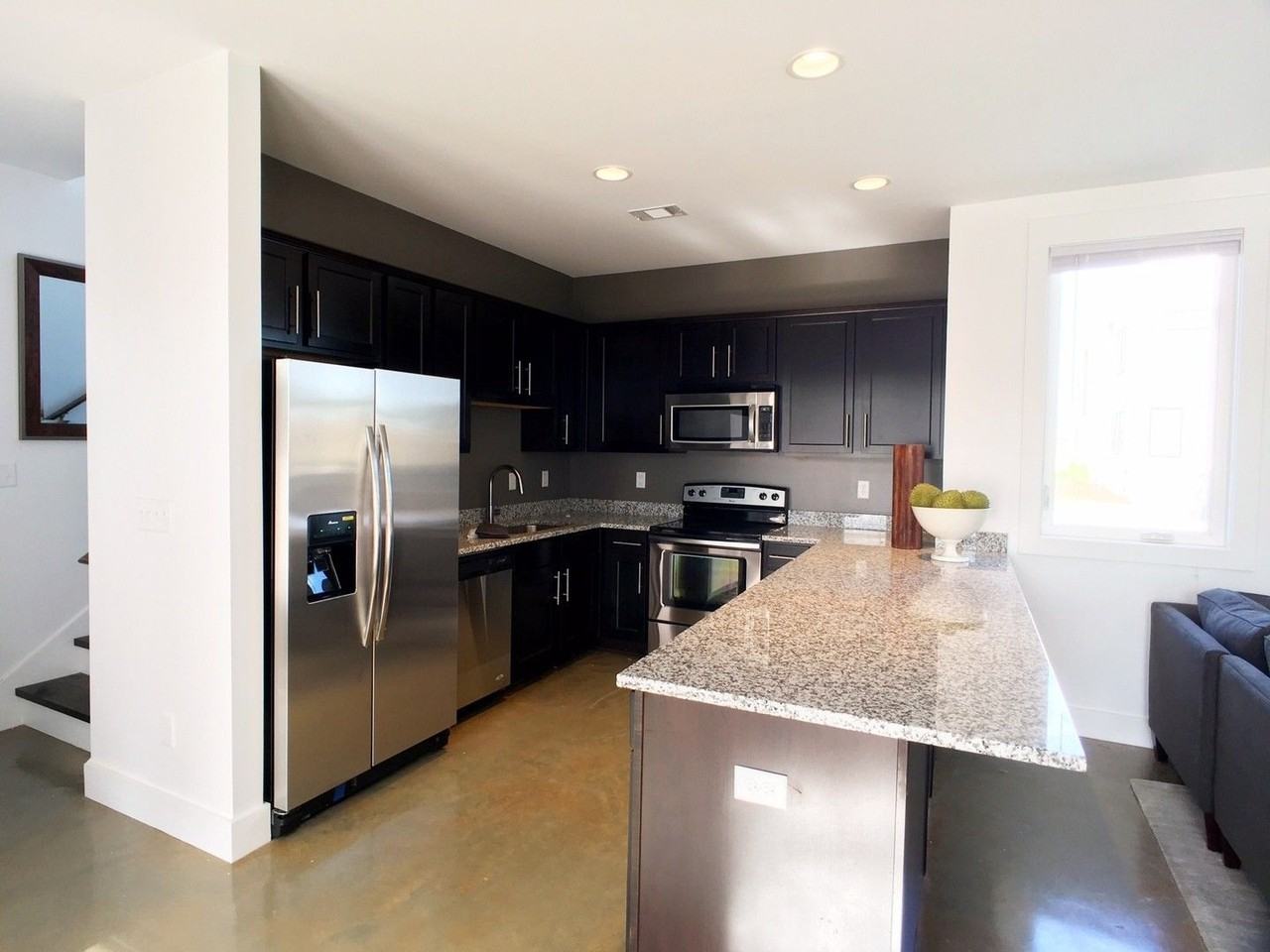 509 30th Avenue East - Photo 2 of 10