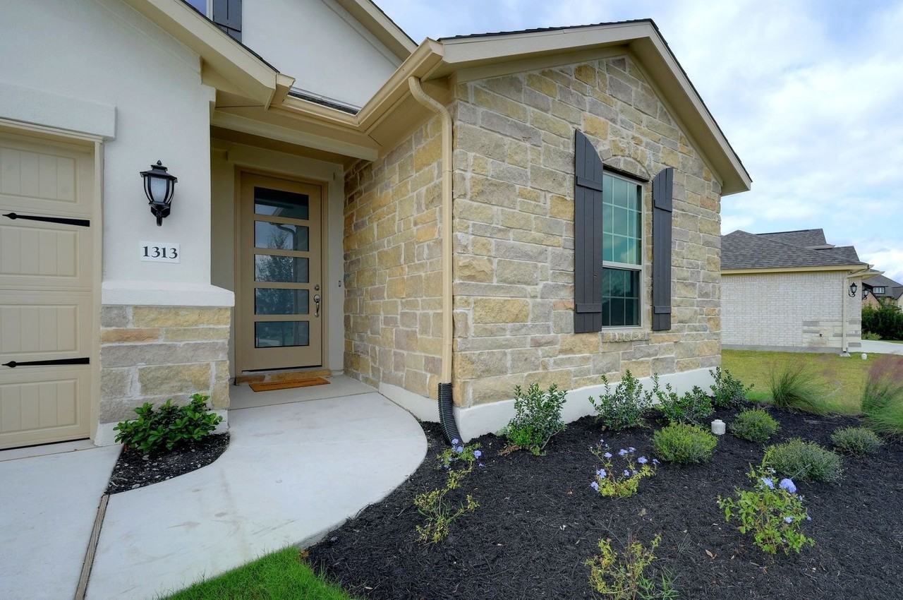 1313 Marina Grand Ter - Photo 4 of 39