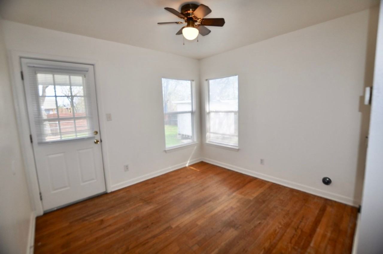 712 W Bridge St - Photo 6 of 13