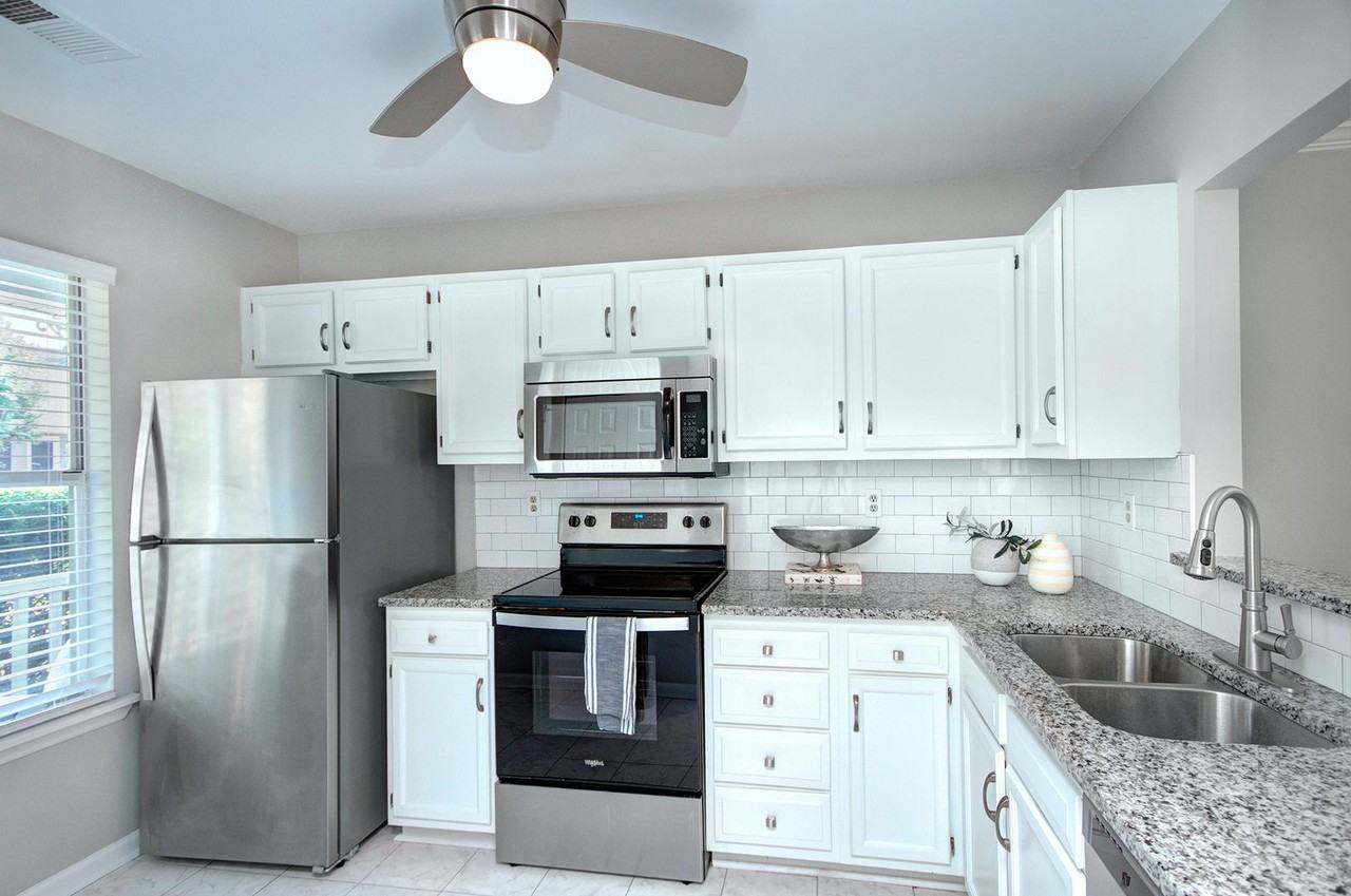8268 Golf Ridge Dr - Photo 6 of 24