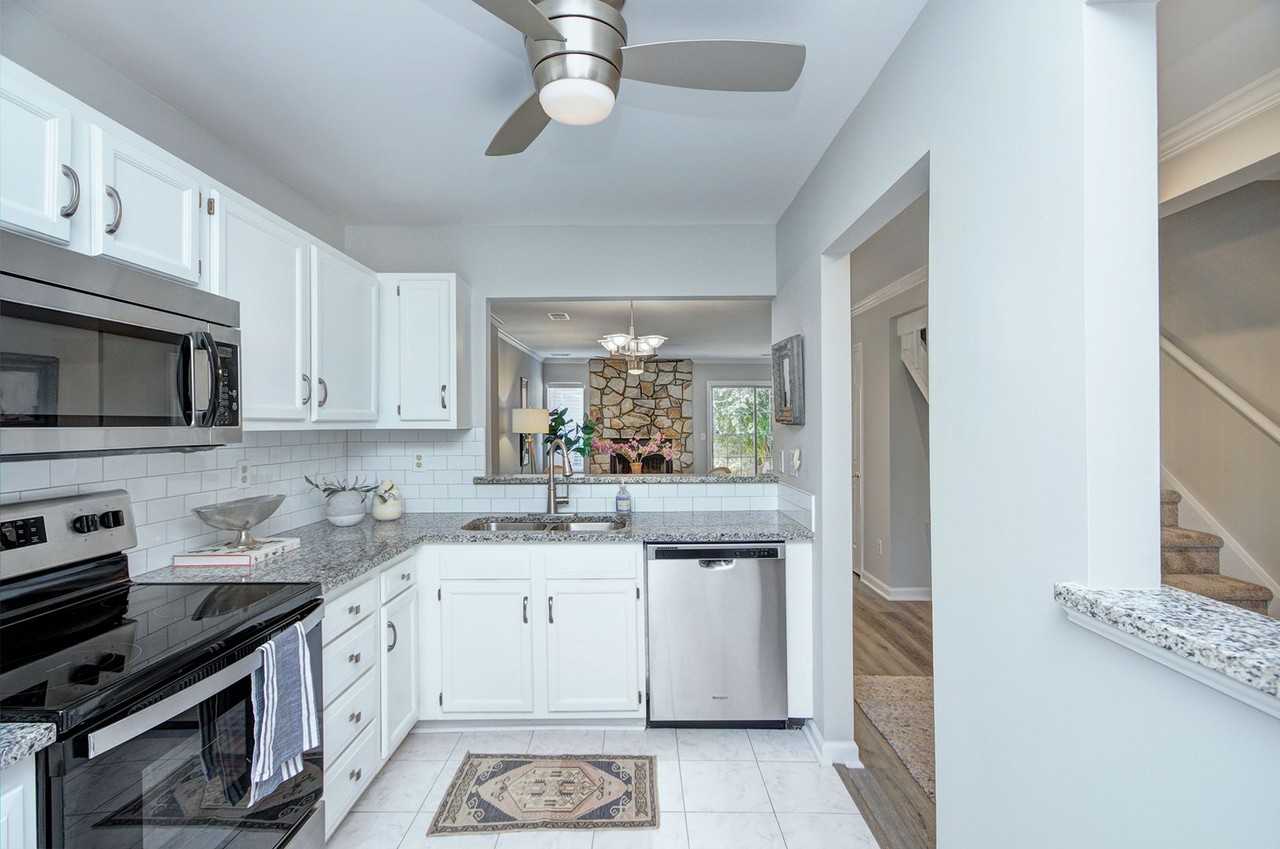 8268 Golf Ridge Dr - Photo 7 of 24