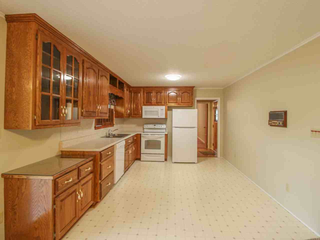 15539 Kings Dr - Photo 5 of 20