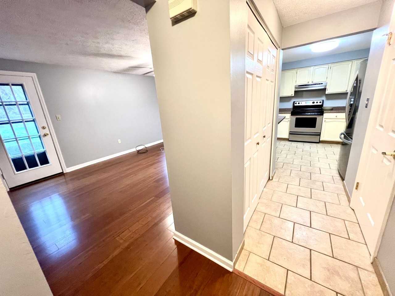 103 Little Glen Drive - Photo 5 of 48