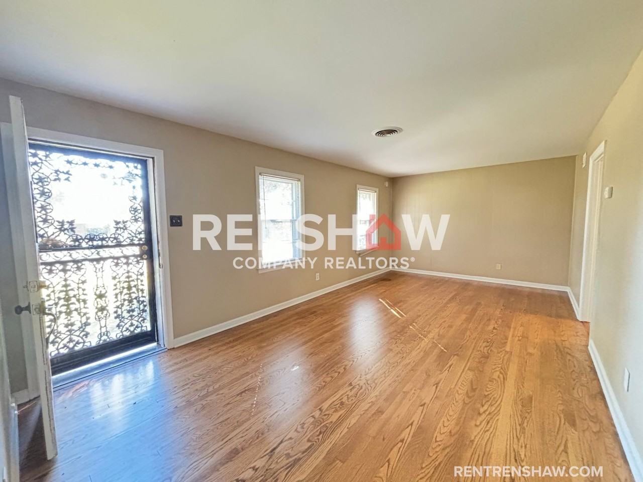 3641 Gillie St - Photo 3 of 27