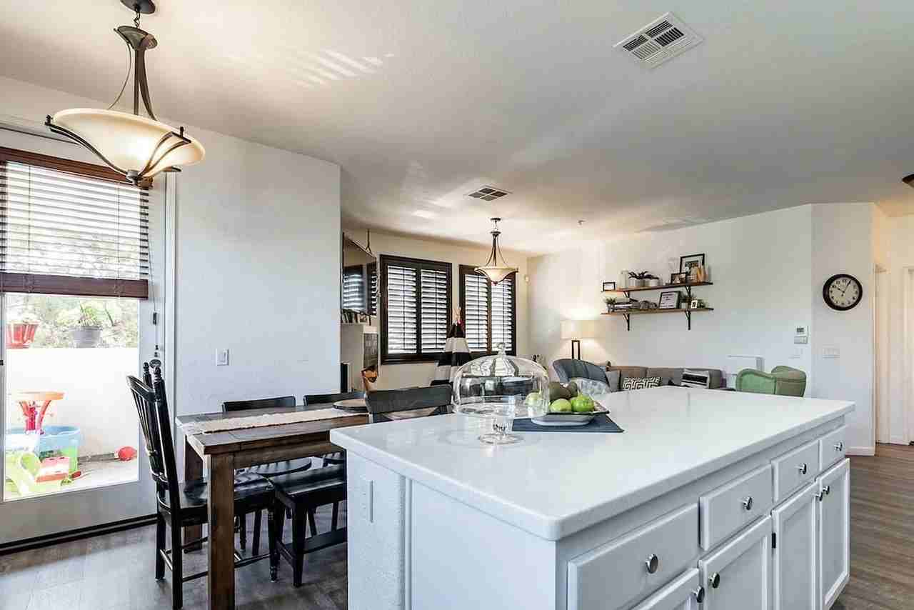 1409 Paseo Orion - Photo 6 of 23