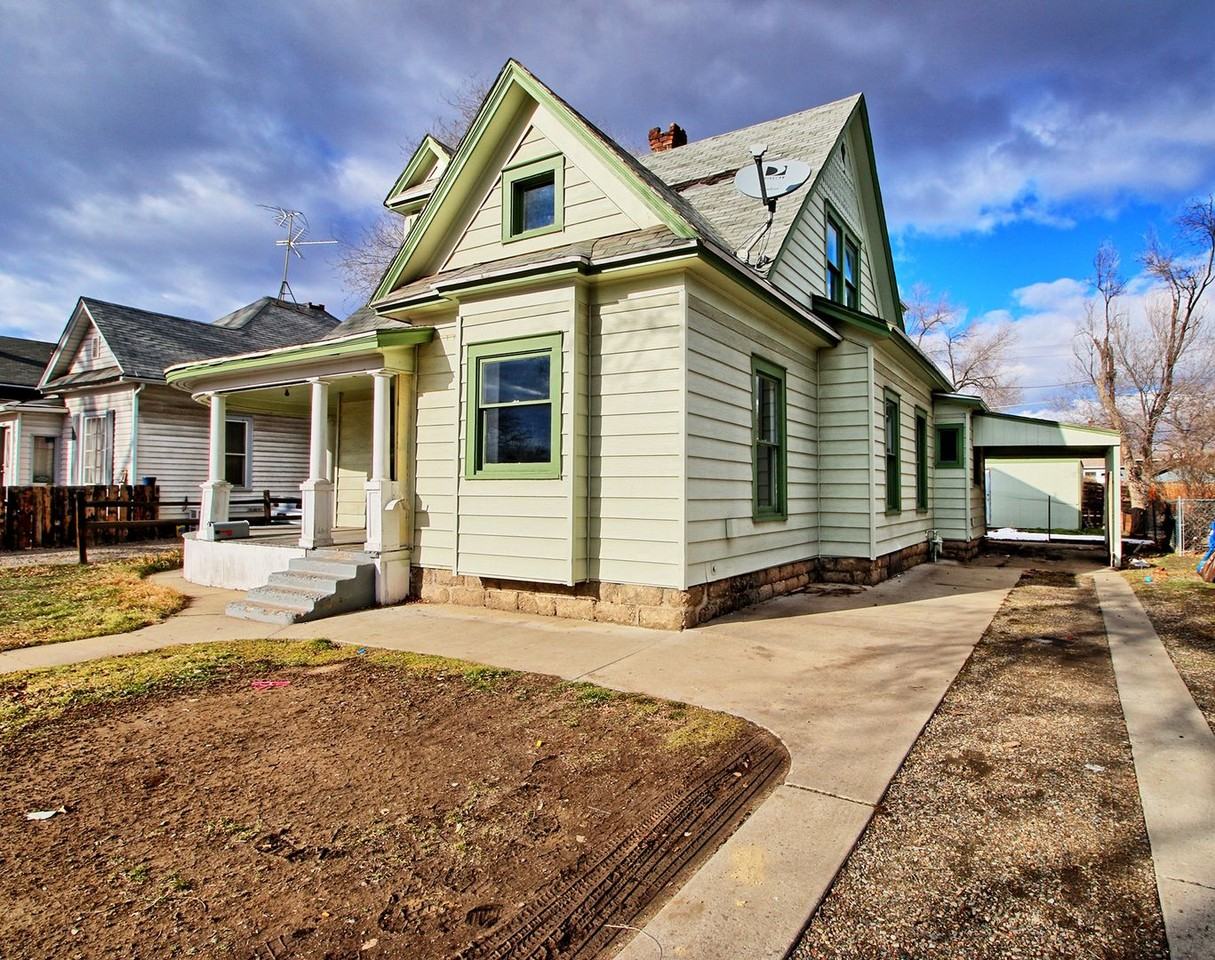 1144 Grand Ave - Photo 3 of 34