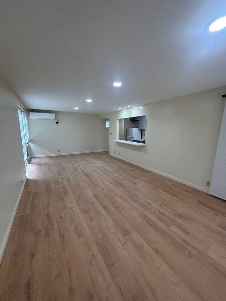 256 S Corl St Apt 2b - Photo 6 of 14