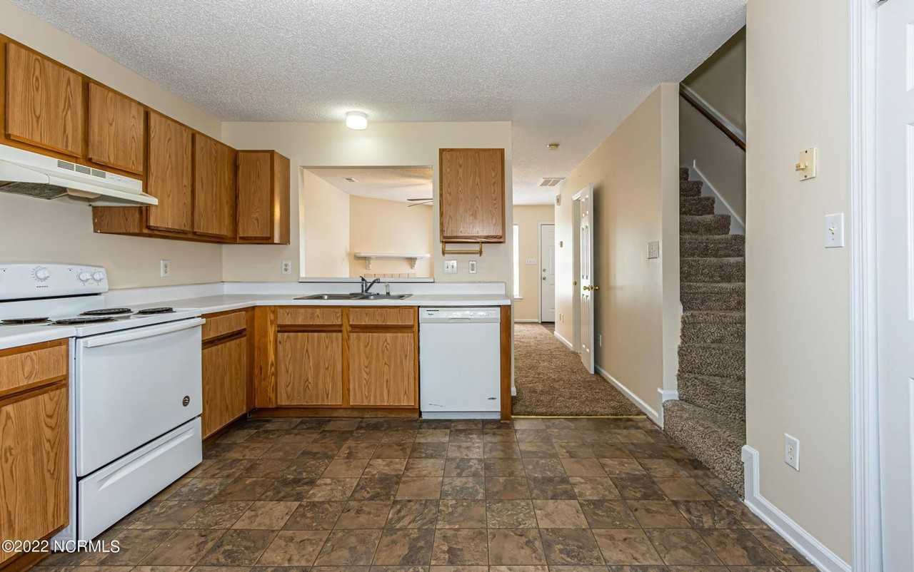 1161 Pueblo Drive - Photo 4 of 14